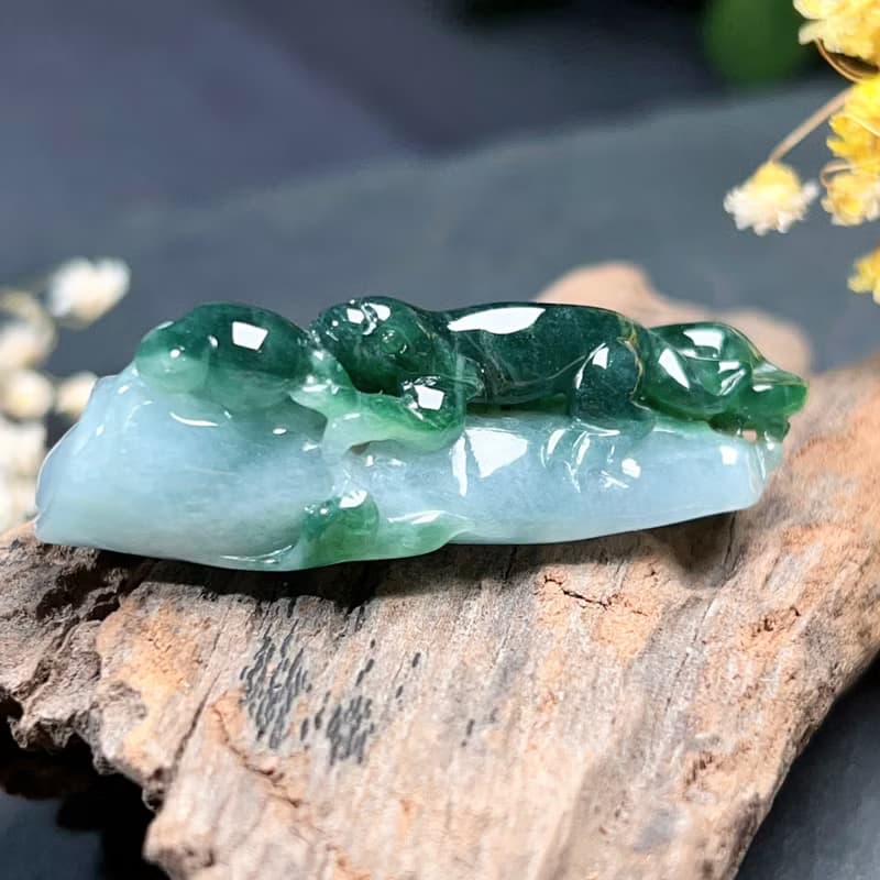 飄花翡翠螭龍 | 天然緬甸A貨翡翠 | 送禮