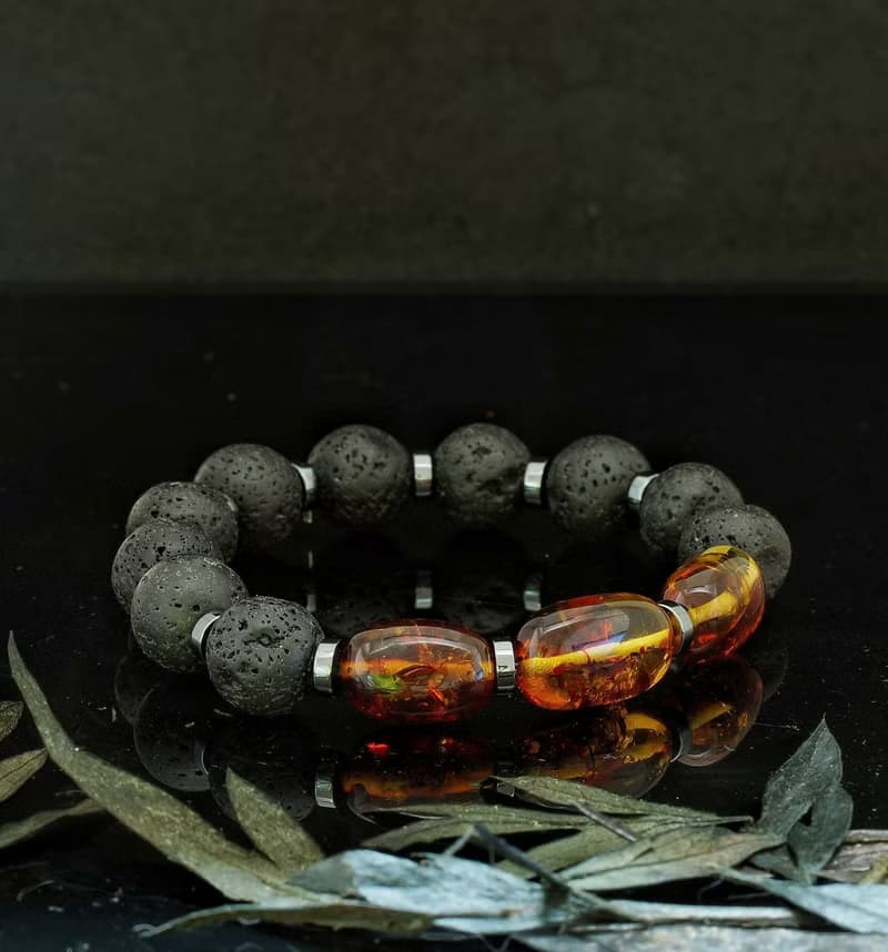 波羅的海爆花金琥珀 12mm 火山石手鍊-3