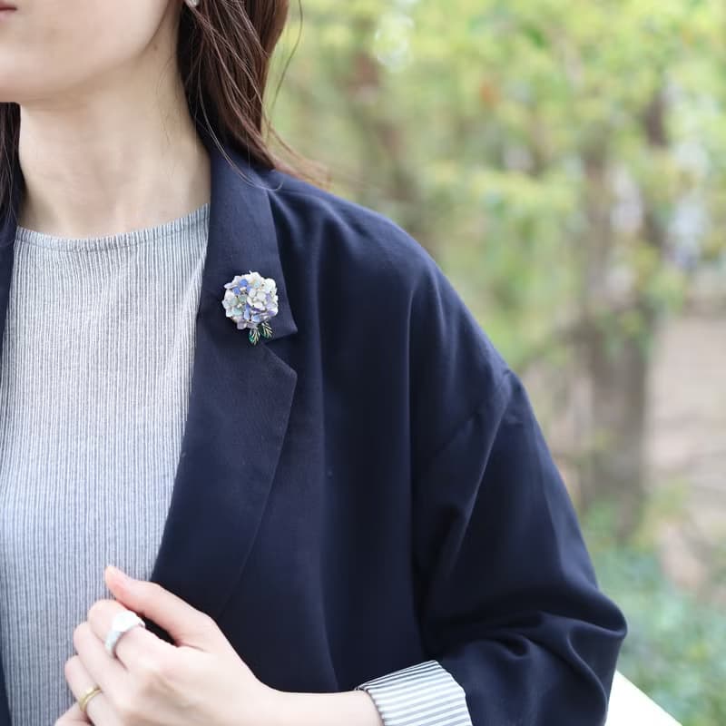 2way ブローチ&バックチャーム　紫陽花とコットンパール