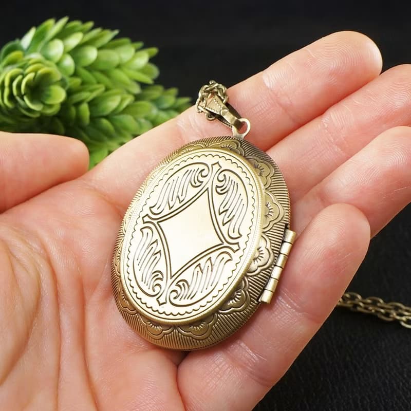 Green Moss Agate Locket Large Keepsake Pendant Necklace Memorable Gift Jewelry