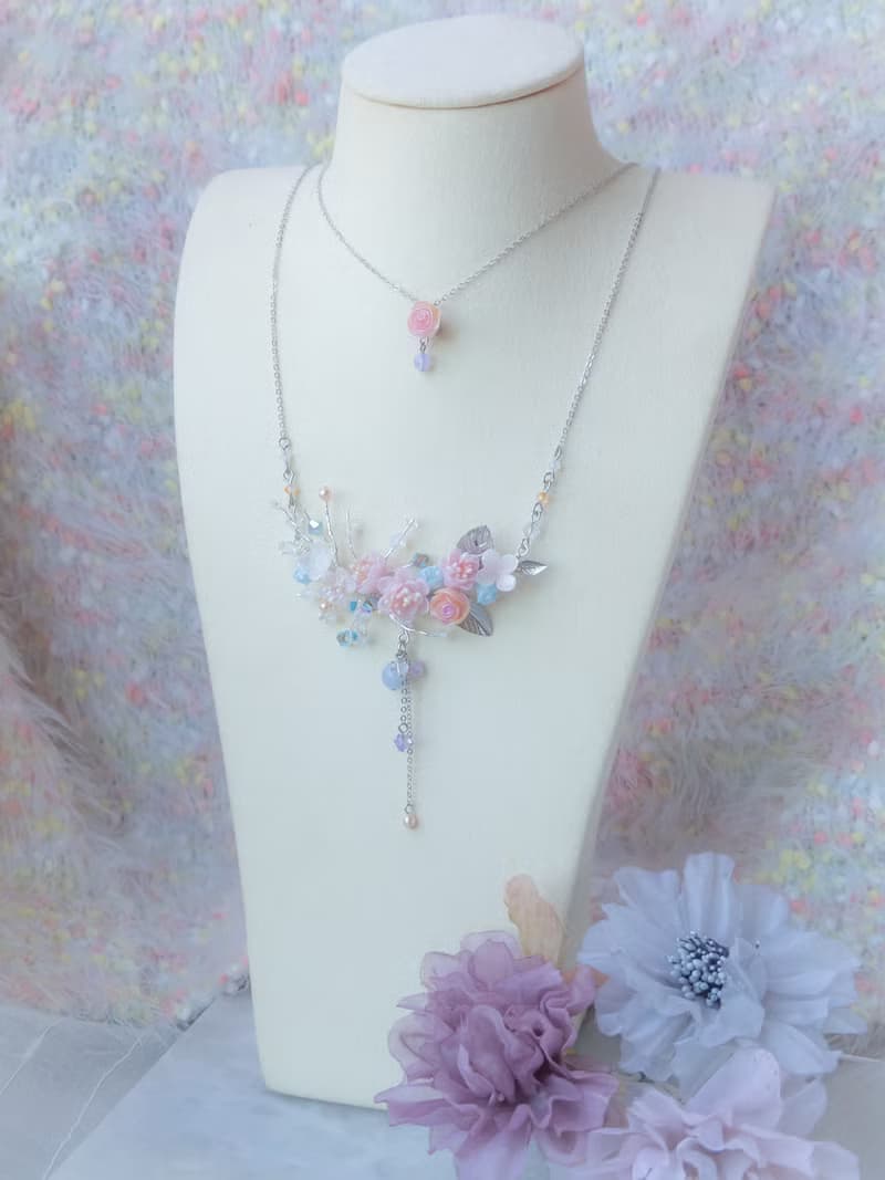 ZODIAC:  天秤 X 梅花 / 手製梅花花束925純銀鍍白金項鍊