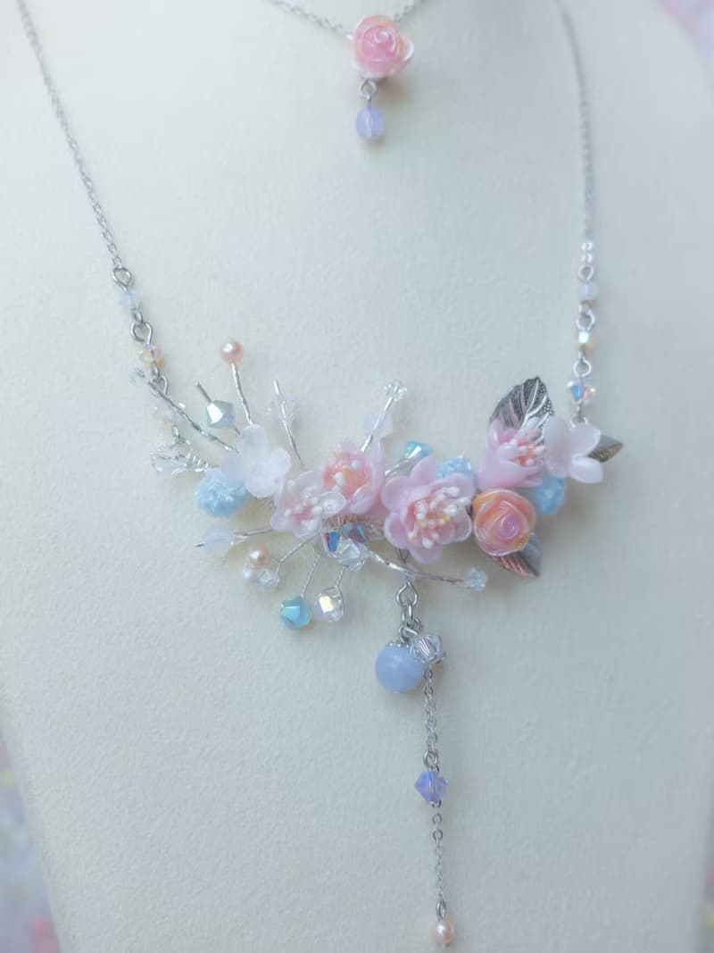 ZODIAC:  天秤 X 梅花 / 手製梅花花束925純銀鍍白金項鍊