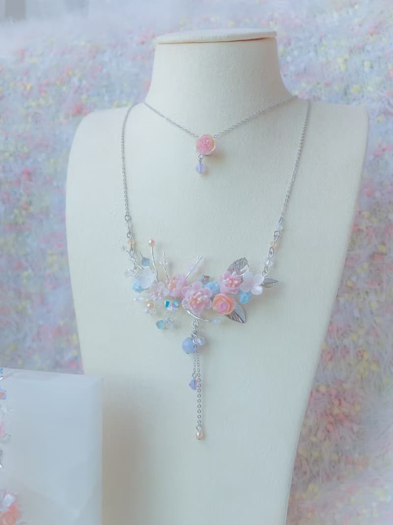 ZODIAC:  天秤 X 梅花 / 手製梅花花束925純銀鍍白金項鍊