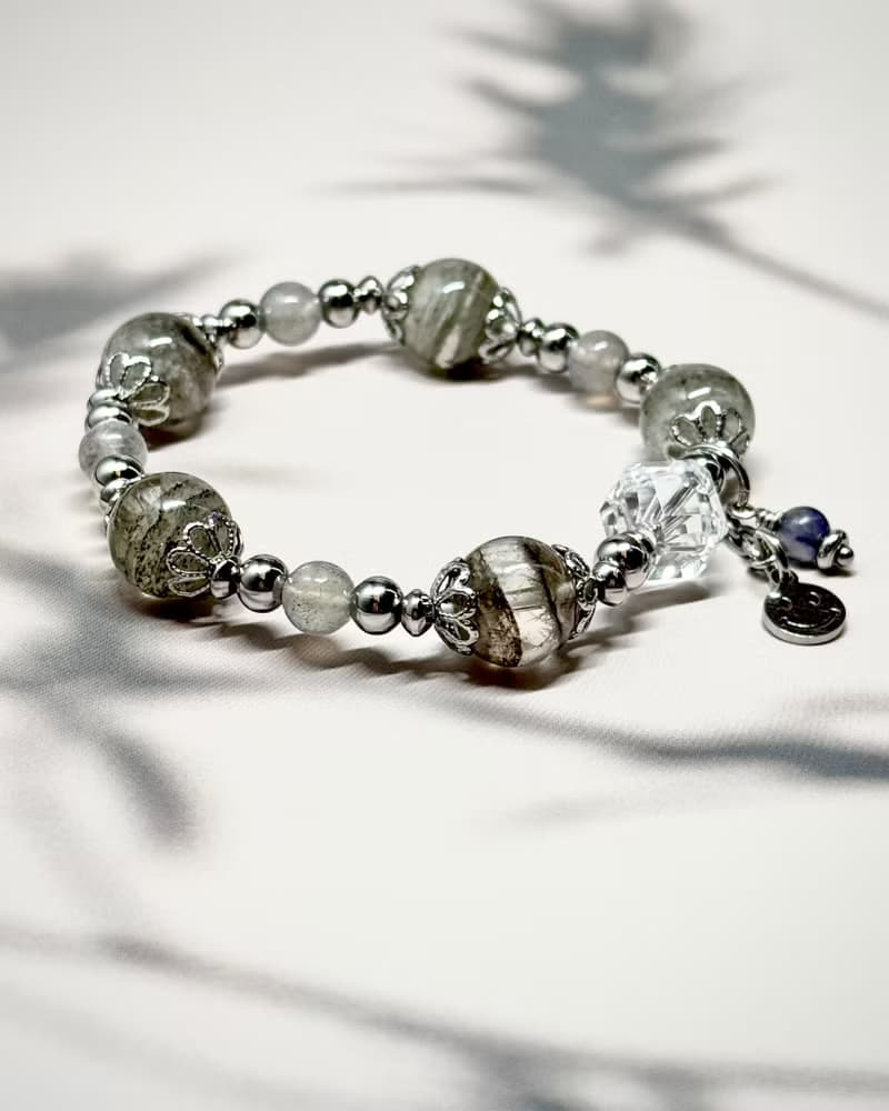 墨雨雲間千層幽靈水晶手鍊 - 醫療鋼/千層幽靈/綠幽靈/拉長石