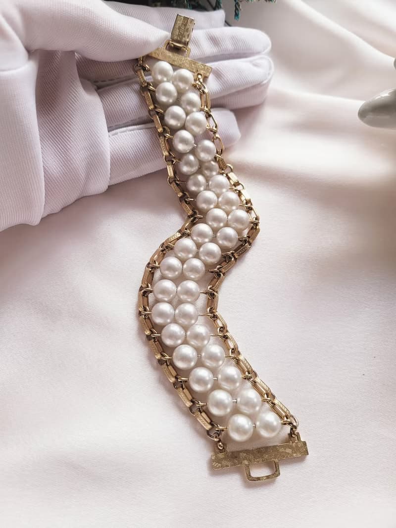 美國西洋古董飾品/SARAH COV寬版人造珍珠金色手鍊 復古珠寶首飾