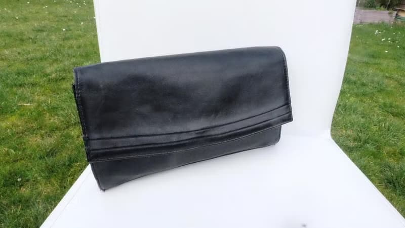 法國復古黑色真皮手提袋