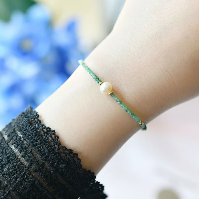象徵智慧的祖母綠與帶來幸福的珍珠手鍊 5月/6月誕生石
