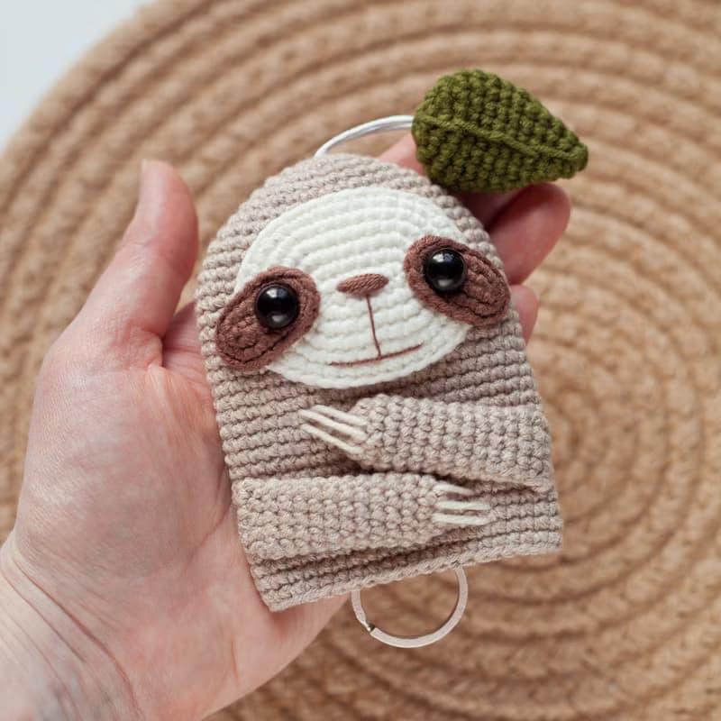 【數位】Sloth Key Cover Crochet Pattern - Key Chain DIY - Amigurumi Toy - Digital Item