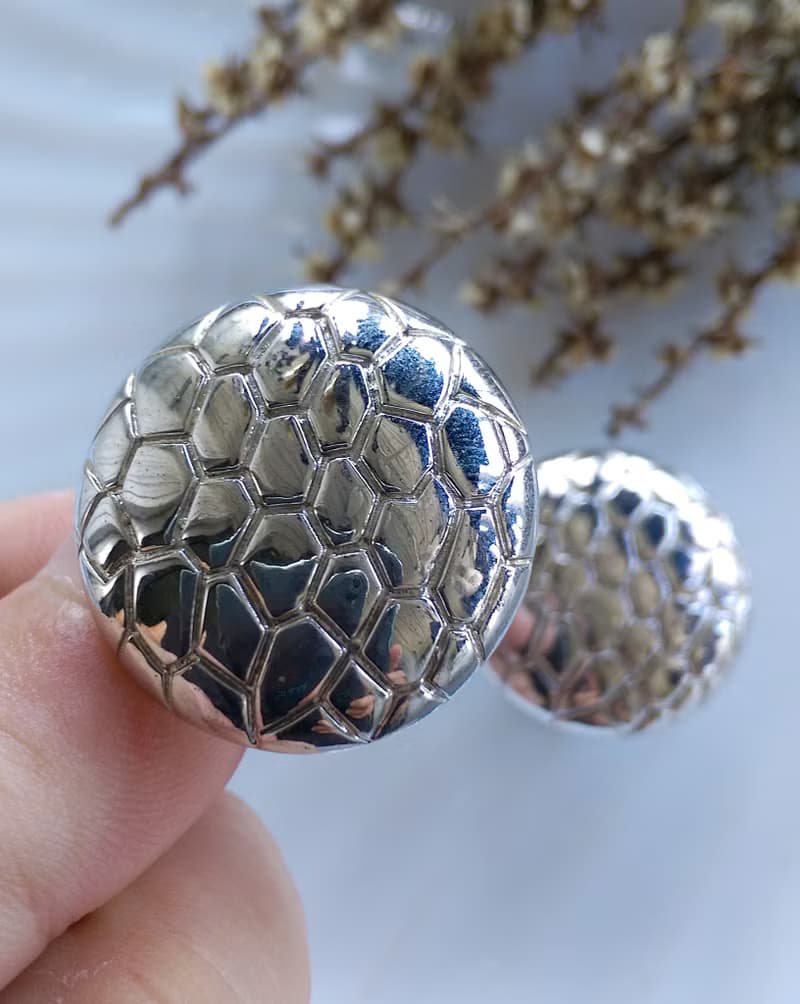 Vintage Jewelry 西洋古董飾品 銀色調 鱷魚紋 夾式耳環