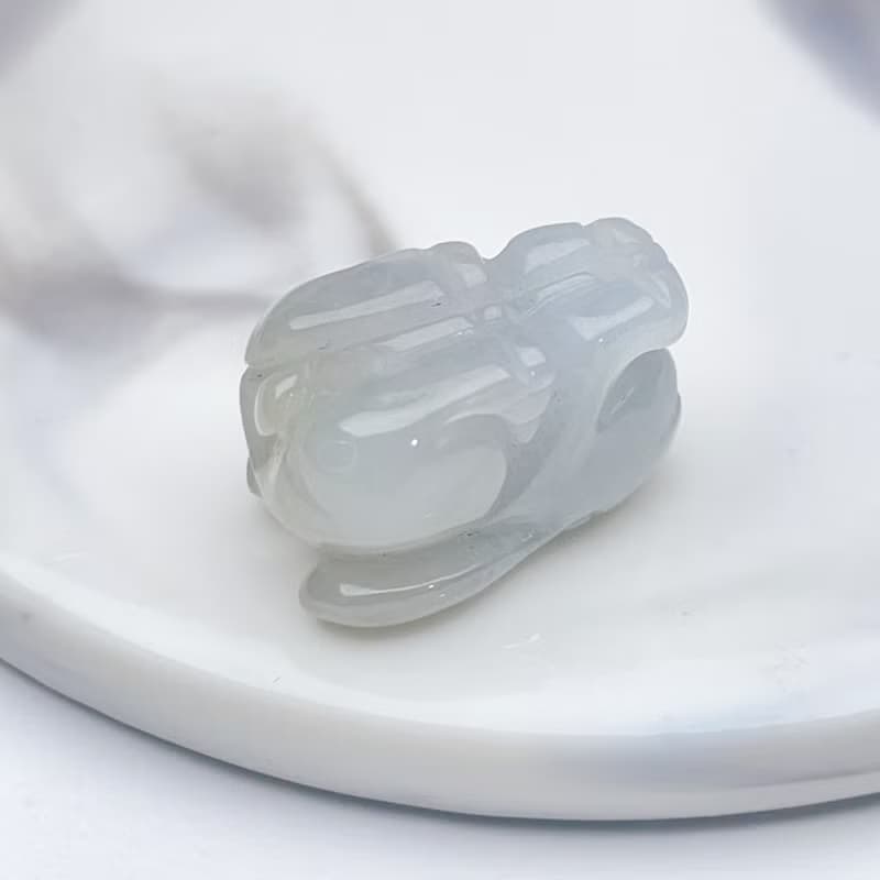 【錢兔似錦】冰糯種飄綠翡翠兔子吊飾 | 天然緬甸玉翡翠A貨