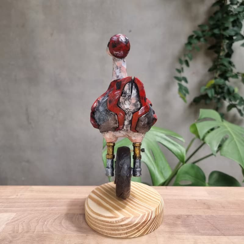 Ducatrich wood carving art toy sculpture decoration
