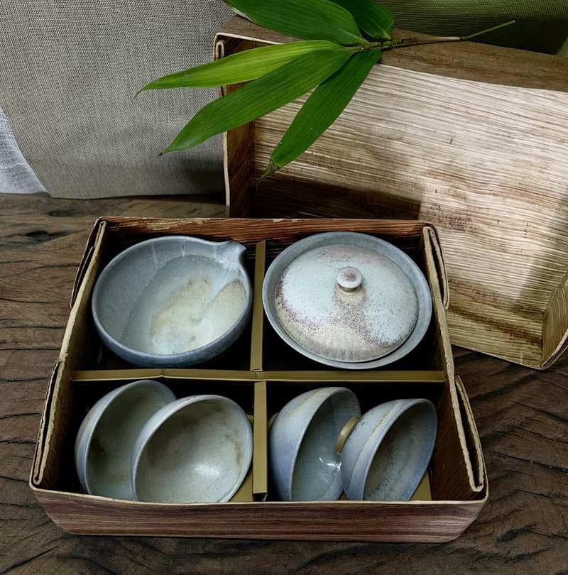 柴燒白瓷蓋碗茶器組