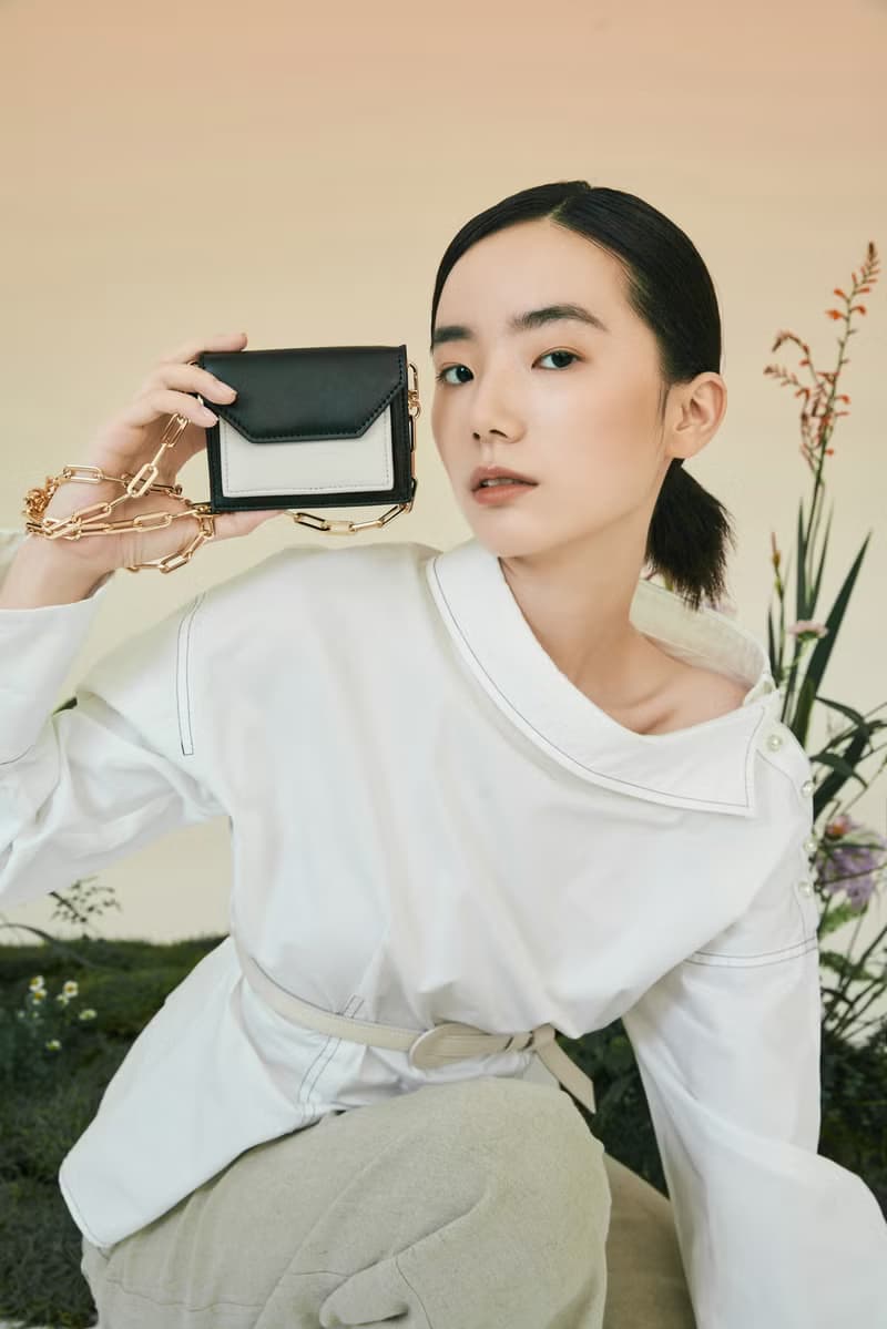 Micro Cedar Bag 素皮革拼色卡包 零錢包 斜背包 黑色x米白色