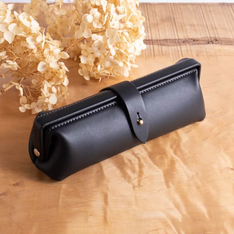 イタリアンレザーのペンケース Paka-pen #Black【入学祝】【就職祝】【カスタム可能なギフト】