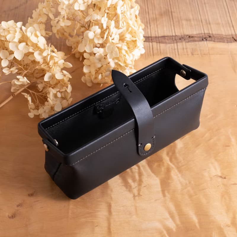 イタリアンレザーのペンケース Paka-pen #Black【入学祝】【就職祝】【カスタム可能なギフト】