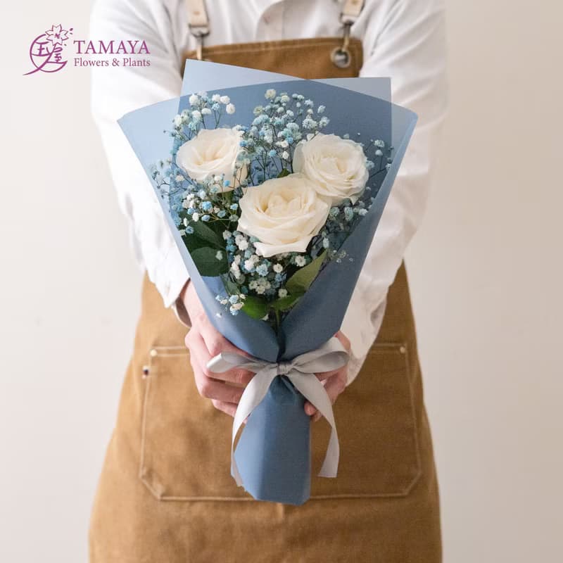 霧白x群青 3朵玫瑰花束