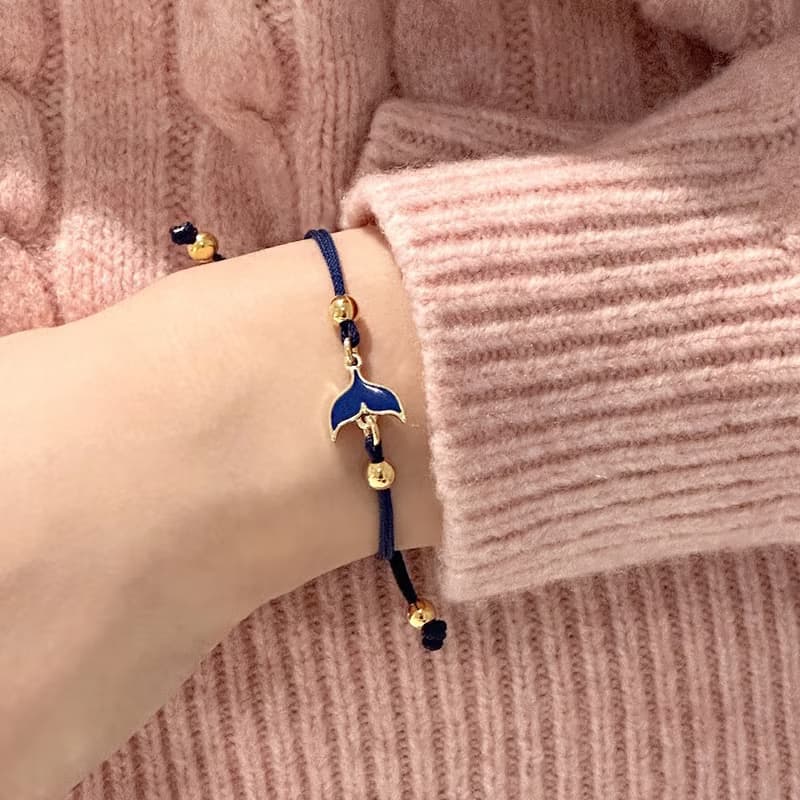 Lucky Whale Tail Knotted Bracelet