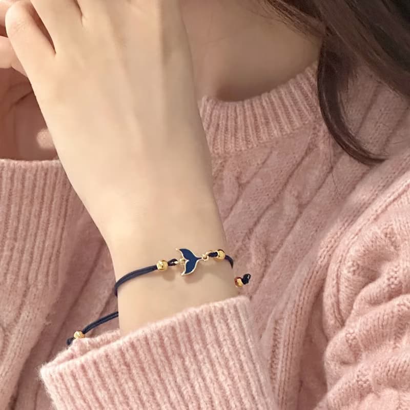 Lucky Whale Tail Knotted Bracelet