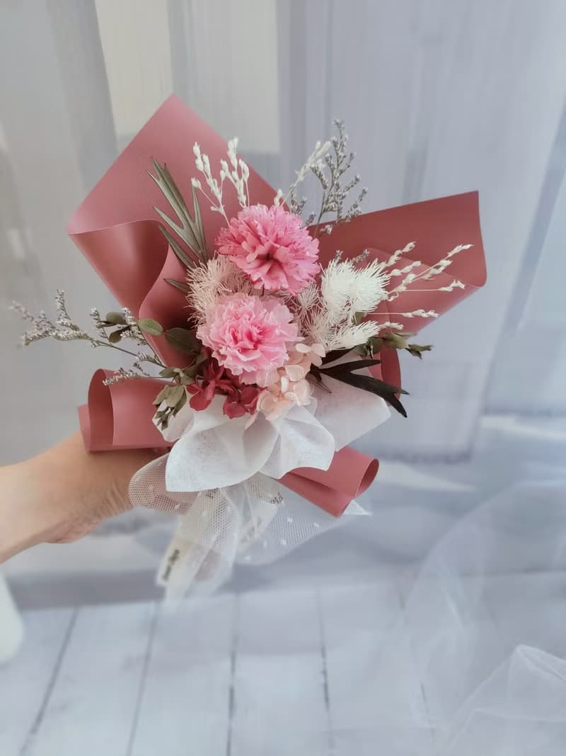 現貨~永生乾燥花束- 韓式花束  母親節康乃馨