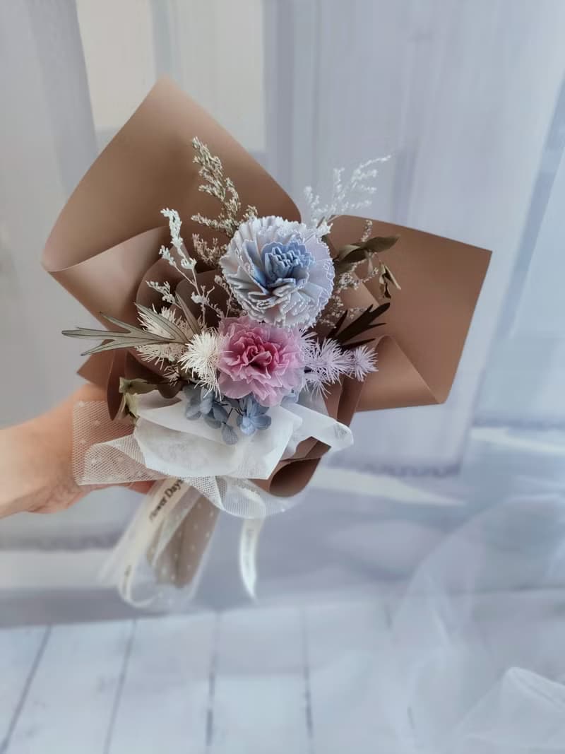 現貨~永生乾燥花束- 韓式花束  母親節康乃馨
