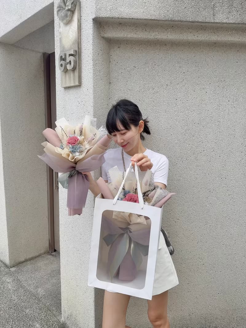 永生玫瑰花束_莎士比亞的詩篇_乾燥玫瑰色