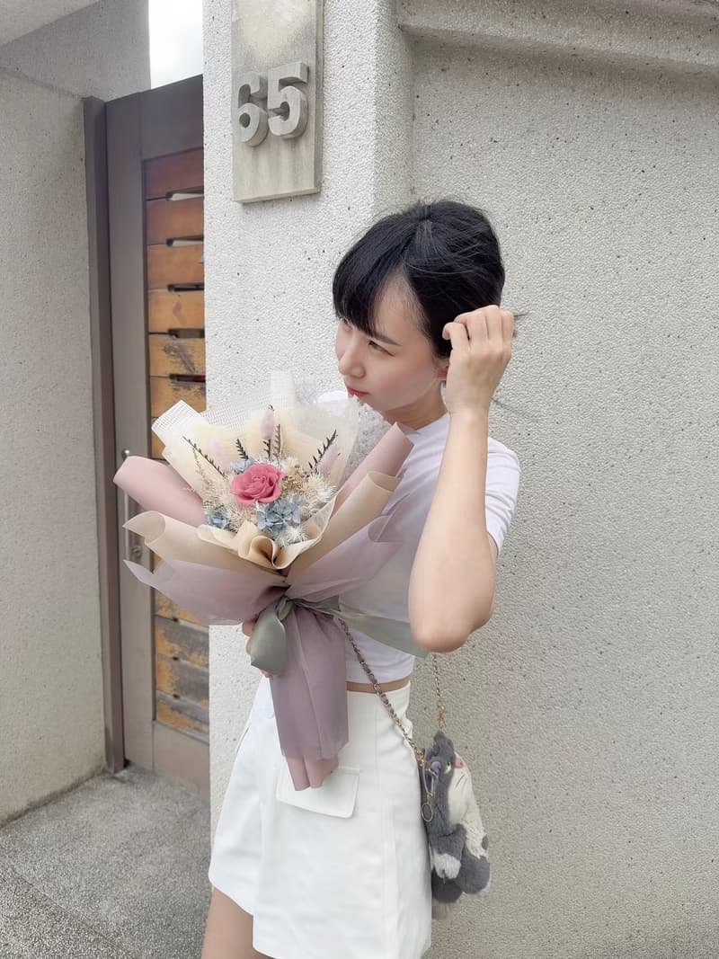 永生玫瑰花束_莎士比亞的詩篇_乾燥玫瑰色