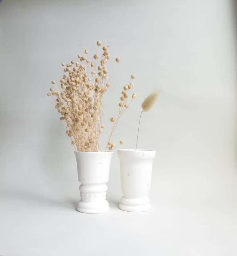 奶油白金點點花瓶 _ 瓷