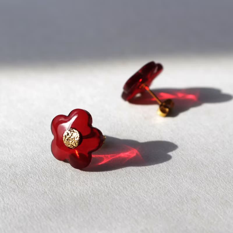 シンプルフラワー(ルビーレッド)ピアス/イヤリング