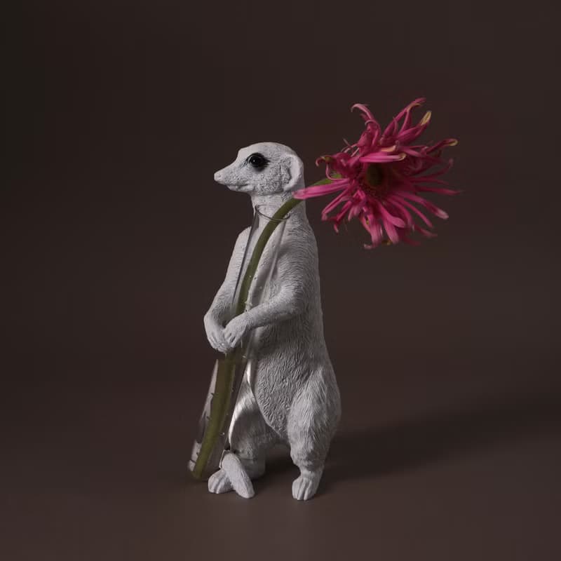 haoshi 良事設計 狐獴花器 - 守護愛情 坐姿02