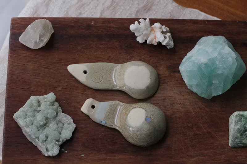 純手捏一抹藍小鳥形象陶瓷湯匙/陶匙(1對)