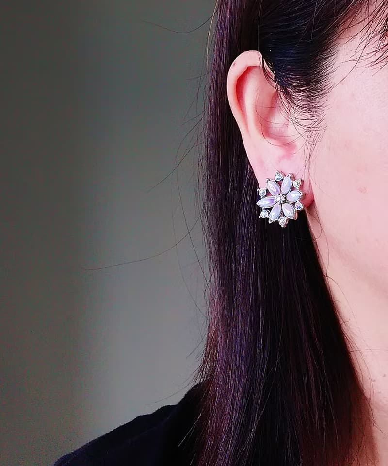 vintage jewelry  氣質極光藍萊茵雪花造型 夾式耳環