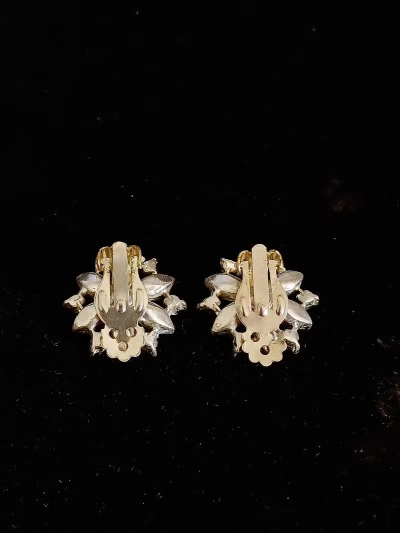 vintage jewelry  氣質極光藍萊茵雪花造型 夾式耳環