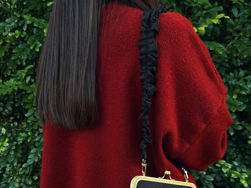 黑 仙女珍珠紗背帶 肩背口金包