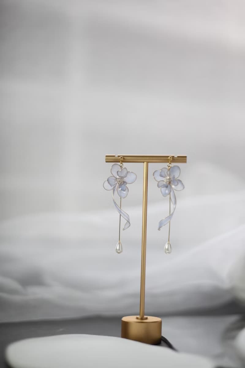 霓裳 • 淡藍 - 手工樹脂耳環 婚禮