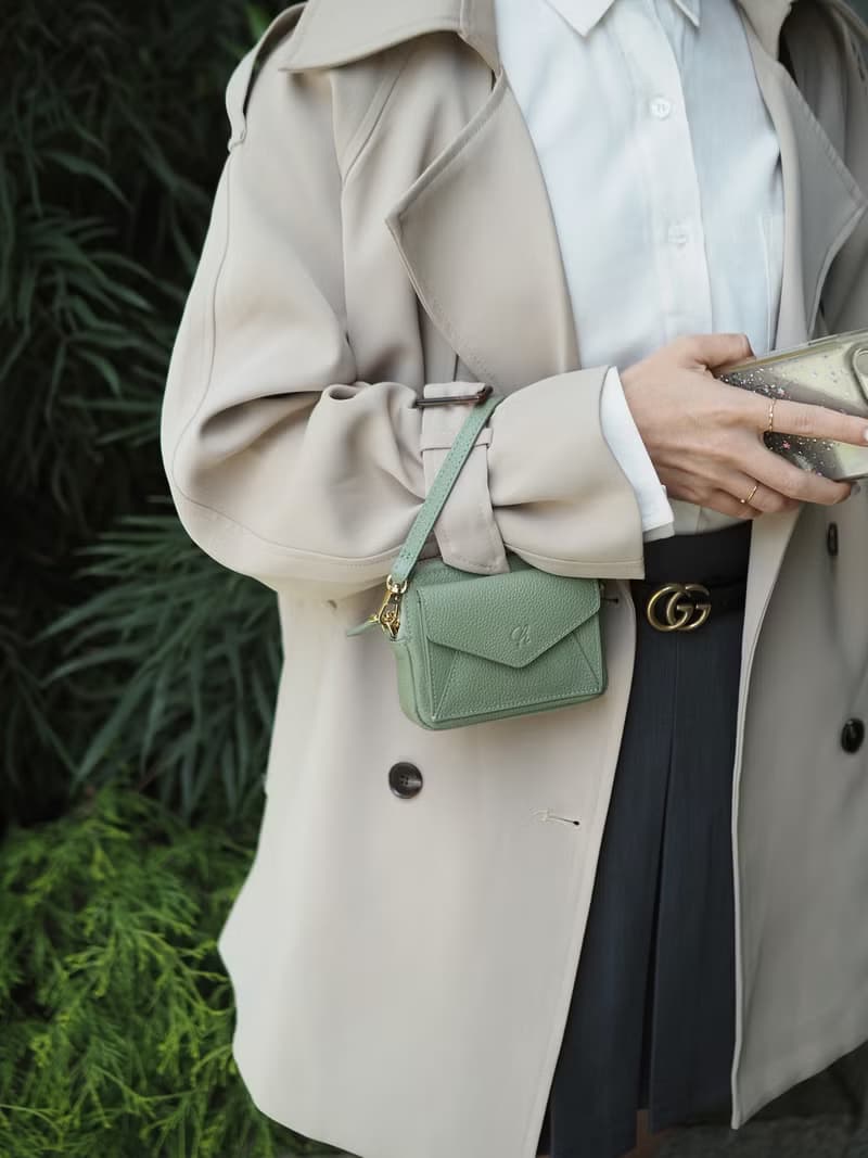 Valen (Melon green) : Mini wallet, short wallet, cow leather, green, Zip pouch