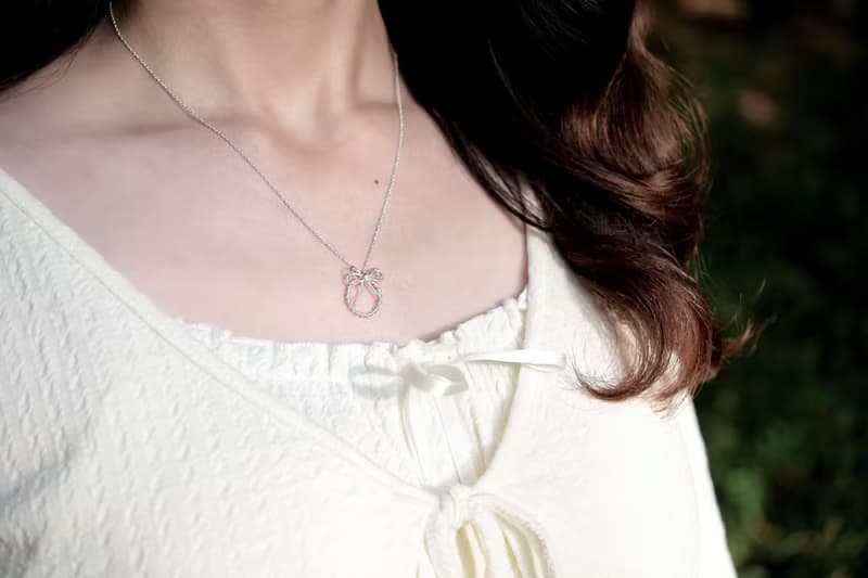 繫住微光 | 蝴蝶結花圈項鍊 | 純銀項鍊
