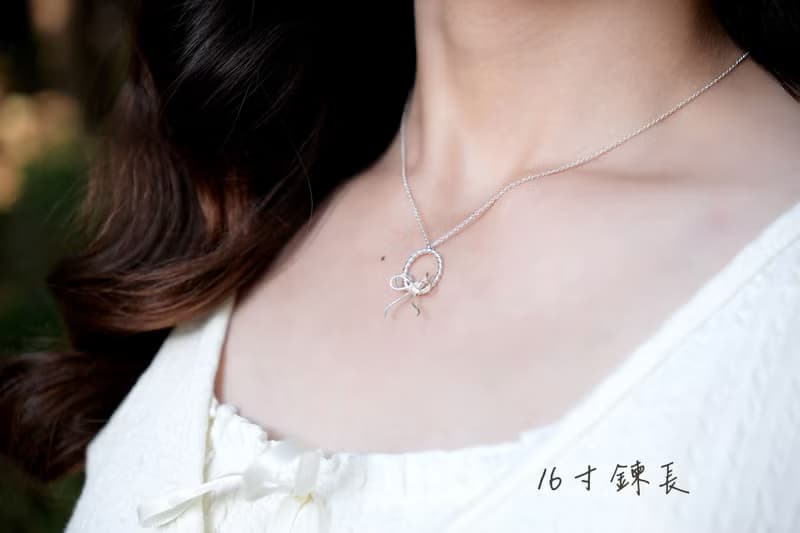繫住微光 | 蝴蝶結花圈項鍊 | 純銀項鍊