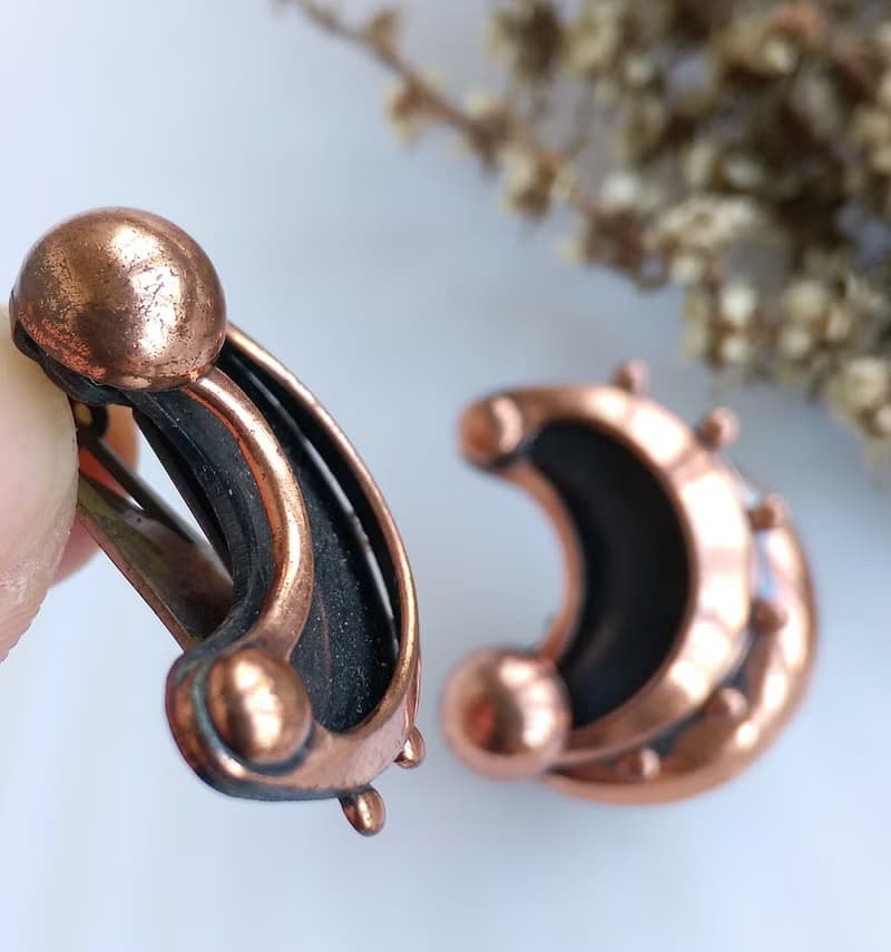 Vintage Jewelry 西洋古董飾品 Renoir 對稱 立體月牙 夾式耳環