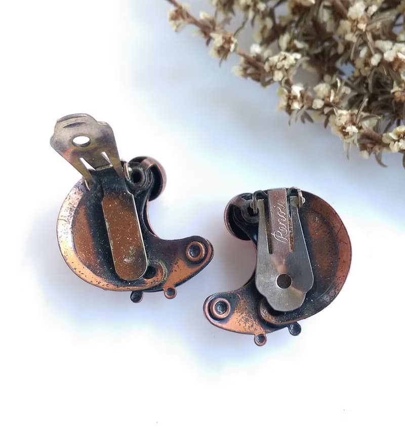 Vintage Jewelry 西洋古董飾品 Renoir 對稱 立體月牙 夾式耳環