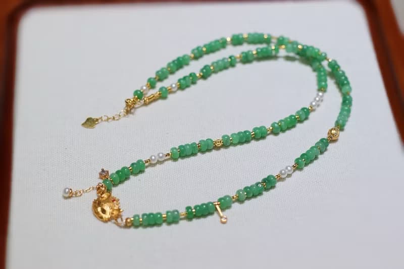 原創天然A貨翡翠項鏈毛衣鏈翡翠算盤珠搭配淡水珍珠招財貓項鏈