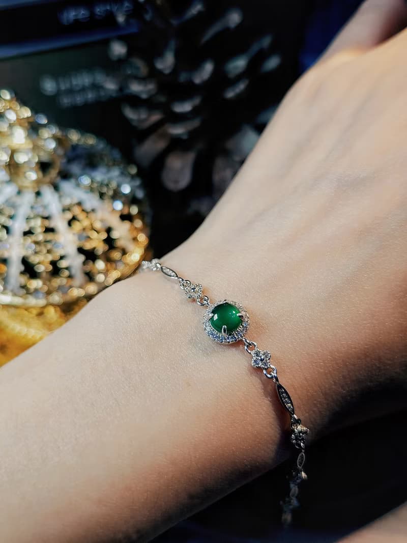 |幸運女神|A貨翡翠冰玻綠大蛋面6mm純銀鍍18k四葉草手鏈