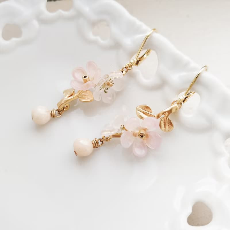 耳環 害羞小花束  (可改夾式)