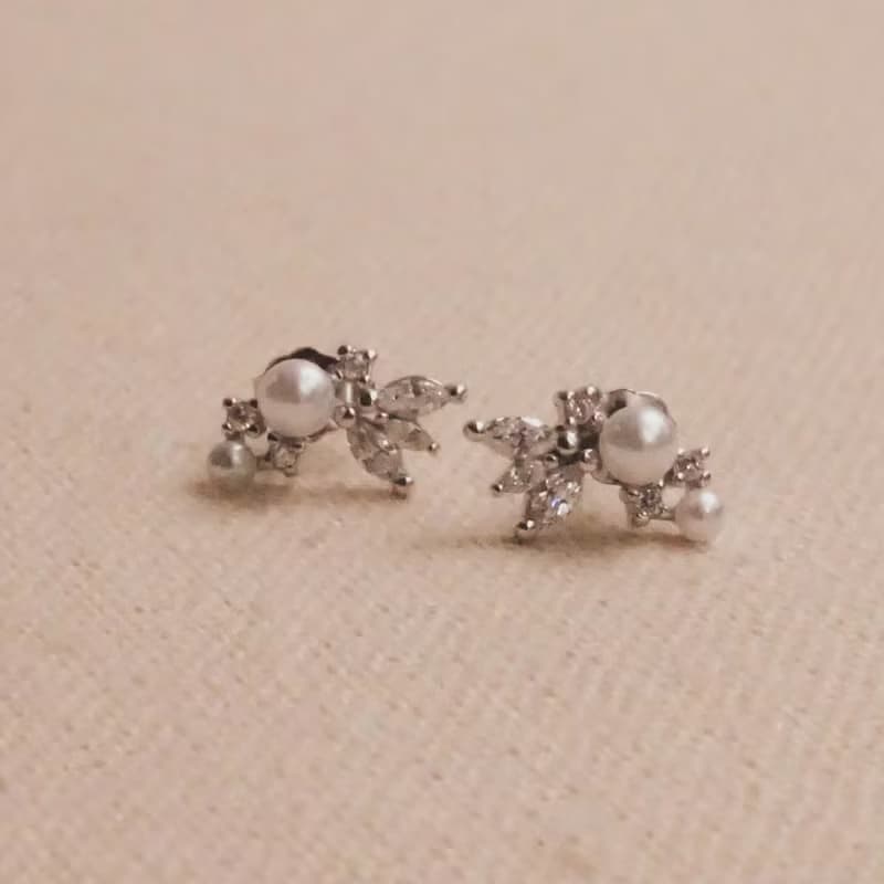 珍珠 CZ 花朵耳環 925銀 14K金 抗過敏 可戴洗澡 不掉色 女生