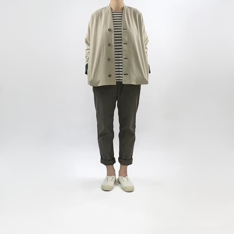 綠與淺卡其 . 小立領雙面外套