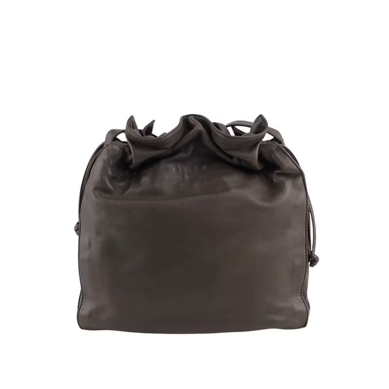 【 日本直送　名牌中古包 】LOEWE ロエベ ショルダーバッグ ブラウン アナグラム ナッパレザー 巾着 vintage ヴィンテージ オールド kki5m4