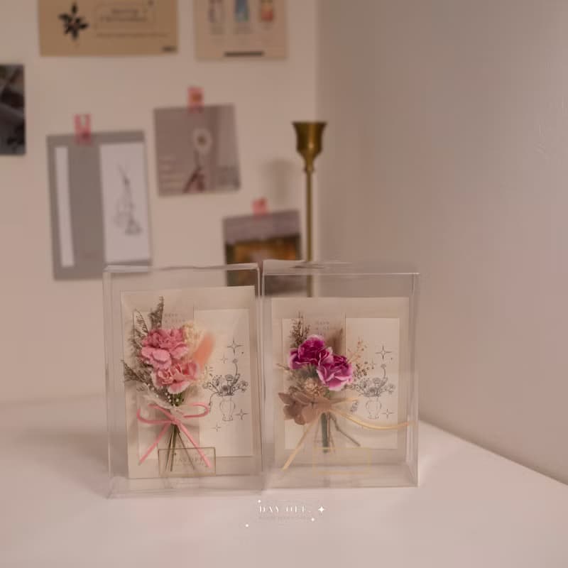 DAY OFF愉快假期 母親節卡片 乾燥花 康乃馨 母親節禮盒 燙金卡片
