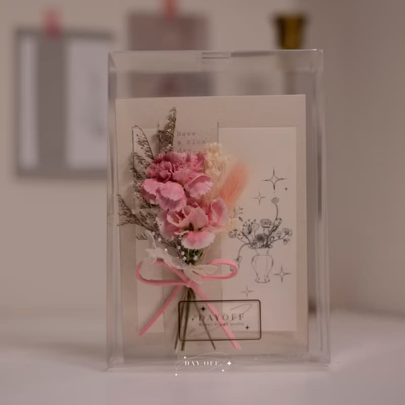 DAY OFF愉快假期 母親節卡片 乾燥花 康乃馨 母親節禮盒 燙金卡片