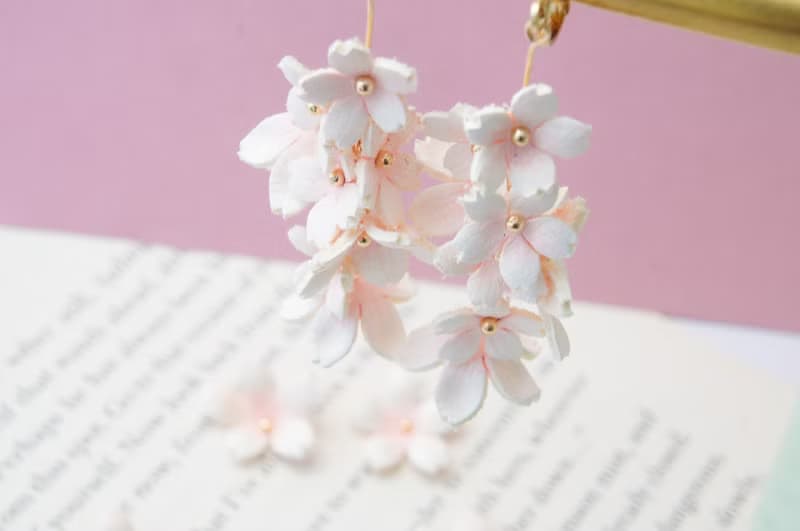 満開の桜の花束　イヤリング(ピアス)
