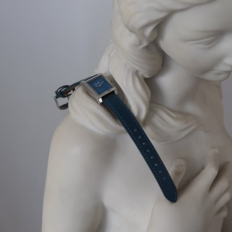 【Ven & Qu】Doris 銀色青綠手錶 – 22×29 mm 不鏽鋼錶殼