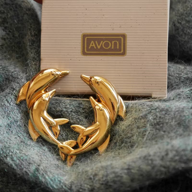 老又好古董珠寶 金色海洋海豚動物夾式耳環 Avon 1992 C1145